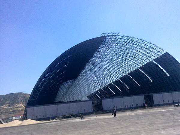 彭州桶壳螺栓球网架工程